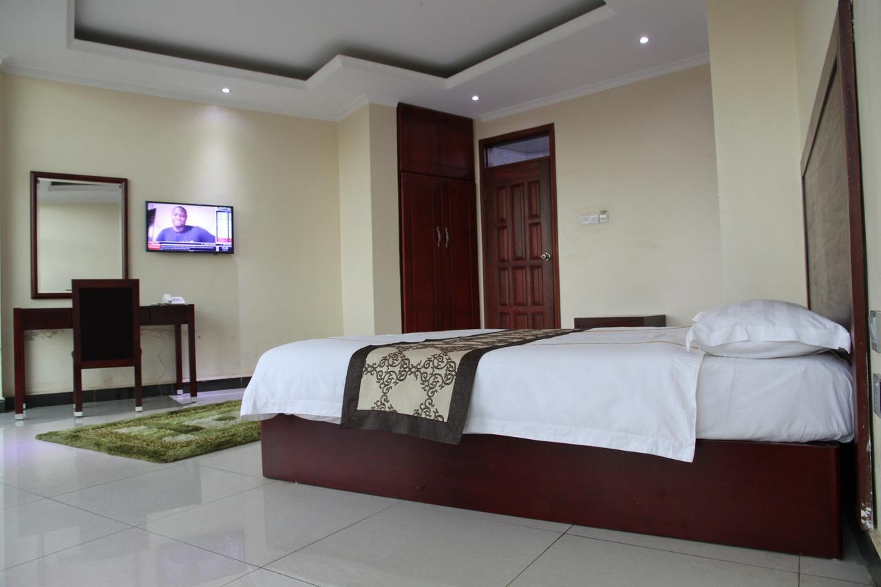 Namayiba Park Hotel Kampala Dış mekan fotoğraf