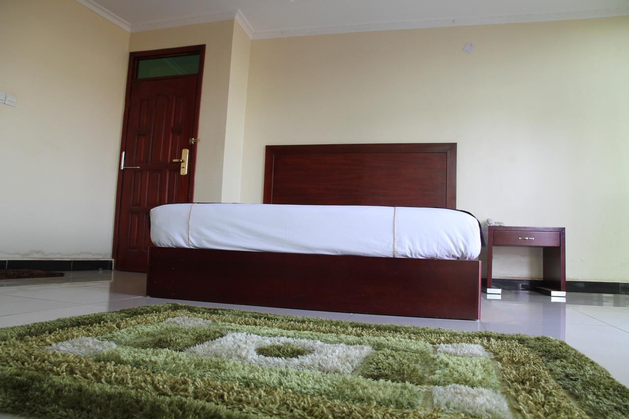 Namayiba Park Hotel Kampala Dış mekan fotoğraf