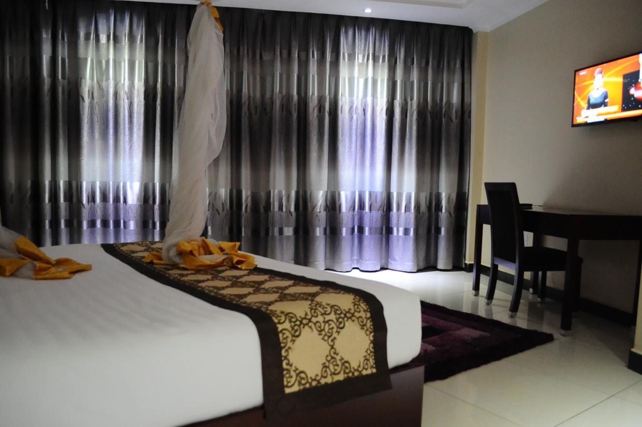 Namayiba Park Hotel Kampala Dış mekan fotoğraf